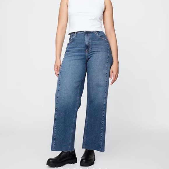 GAP High Rise Stride Flare Wide-Leg Jeans Petite Short - Picture 4 of 6
